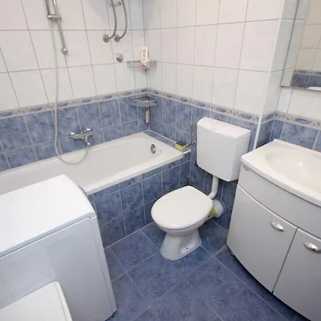 Karlo Near The Beautiful Znjan 斯普利特