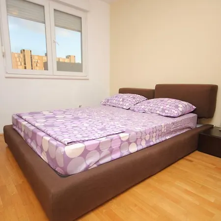 Lägenhet Karlo Near The Beautiful Znjan Split