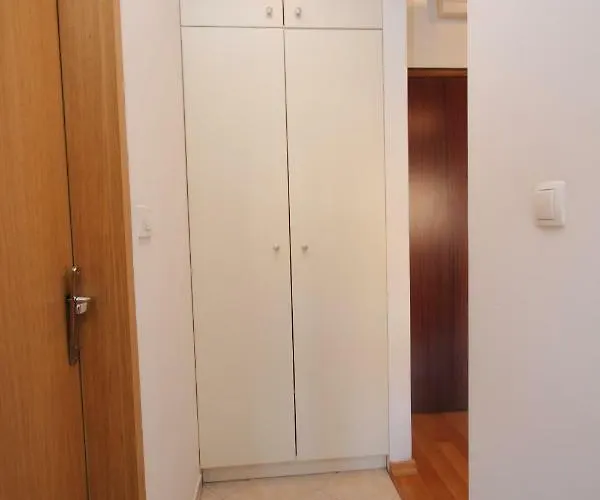 Karlo Near The Beautiful Znjan Lägenhet