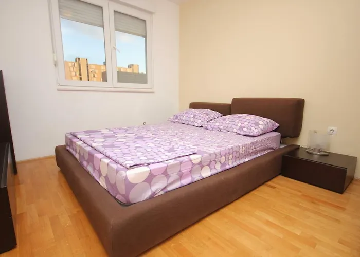 Lägenhet Karlo Near The Beautiful Znjan Split