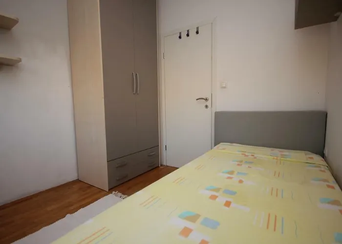 Lägenhet Karlo Near The Beautiful Znjan