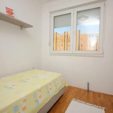 Apartmán Karlo Near The Beautiful Znjan *